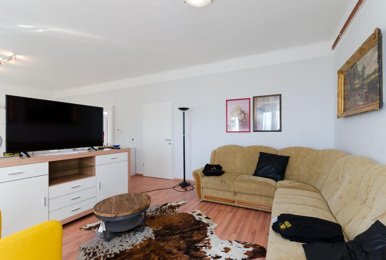 Apartments Andrijana Rijeka Bagian luar foto