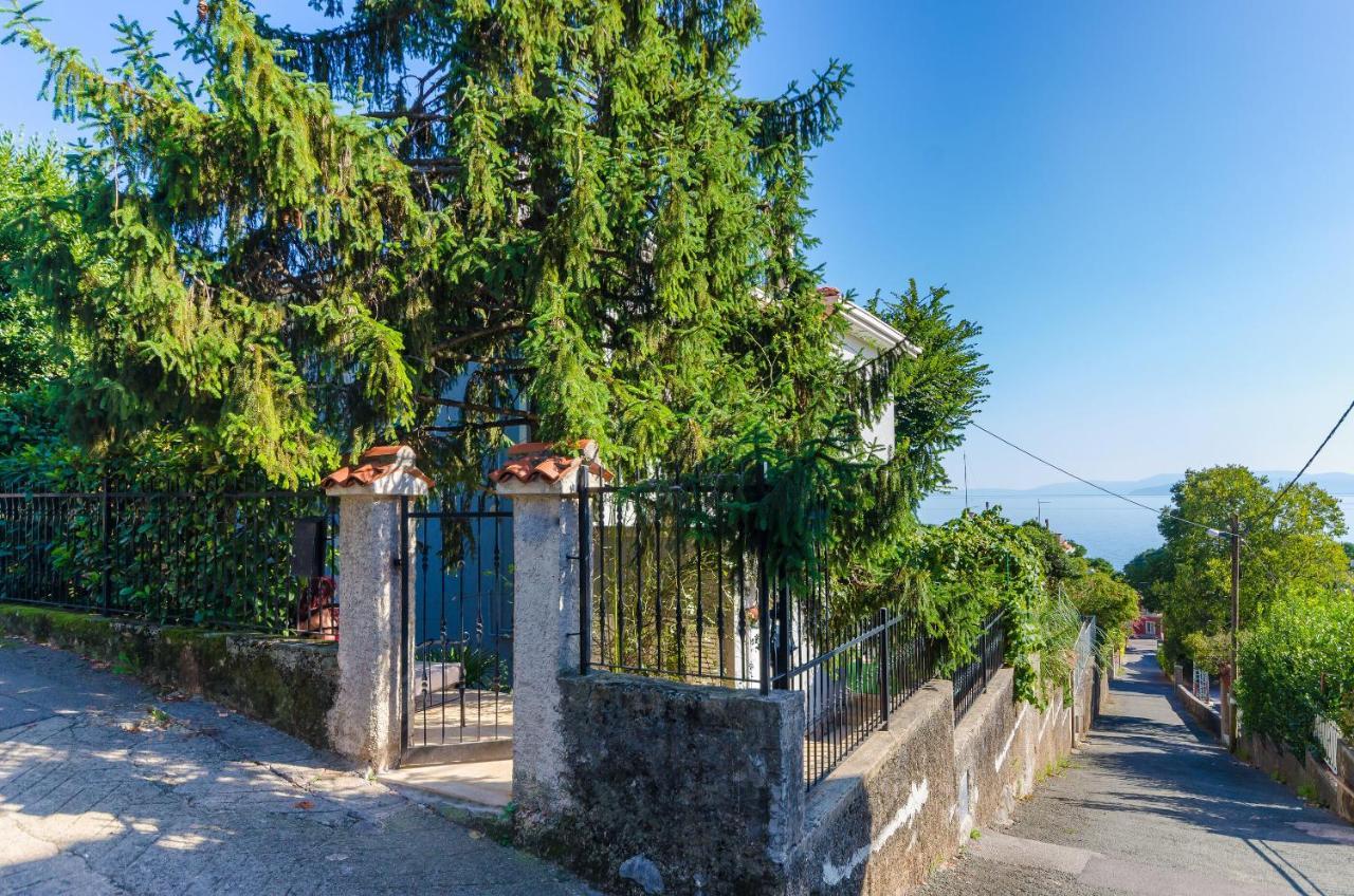 Apartments Andrijana Rijeka Bagian luar foto