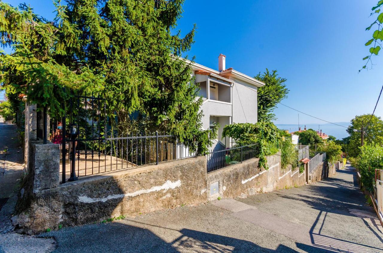 Apartments Andrijana Rijeka Bagian luar foto